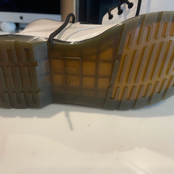 Dr martens white patent leather bicker boots - Picture 5 of 13